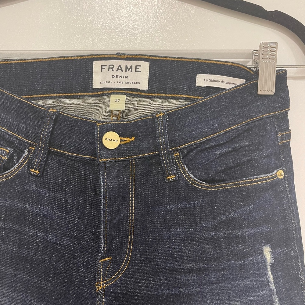 FRAME NWOT le skinny de Jeanne size 27 dark wash distressed